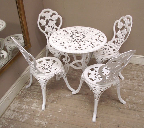 vintage table and chairs